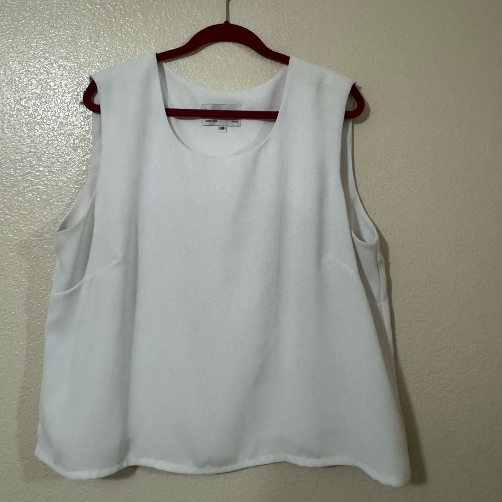 Chic White Sleeveless Tank Top